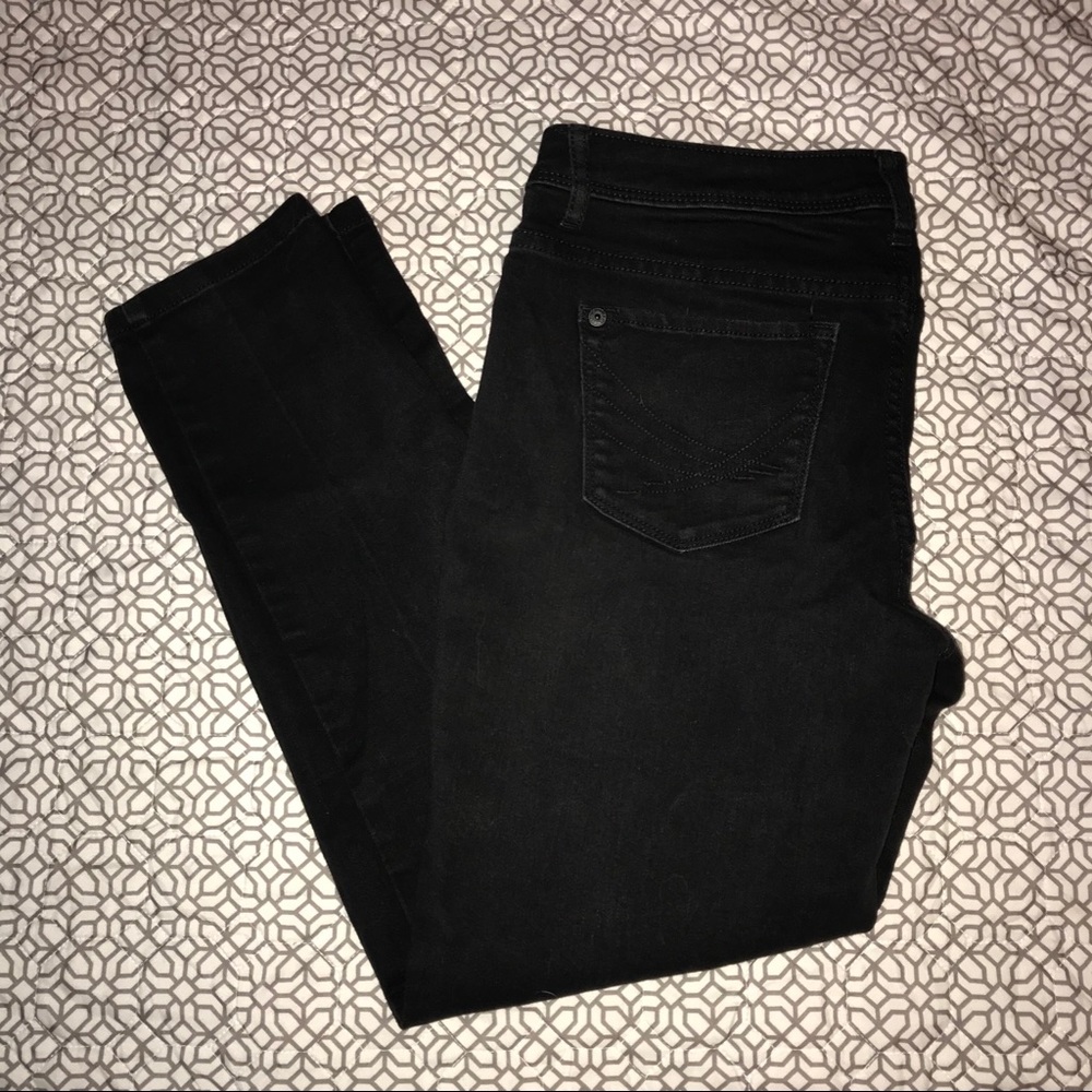 Women’s Black Jeans